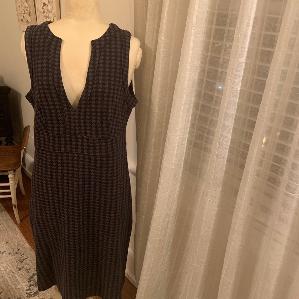 BANANA REPUBLIC HOUNDSTOOTH DRESS